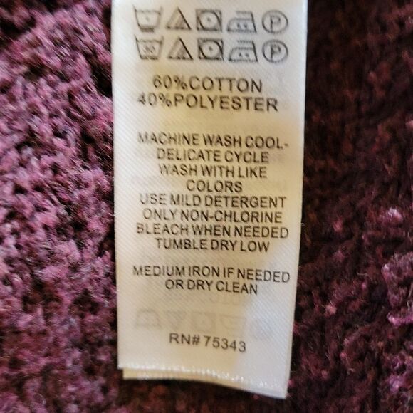 Artisan
NY Sweater Size Medium. - Picture 8 of 8
